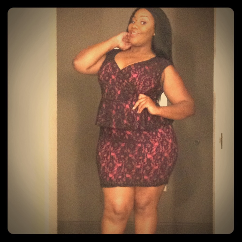 Plus Size Bodycon Lace Dress